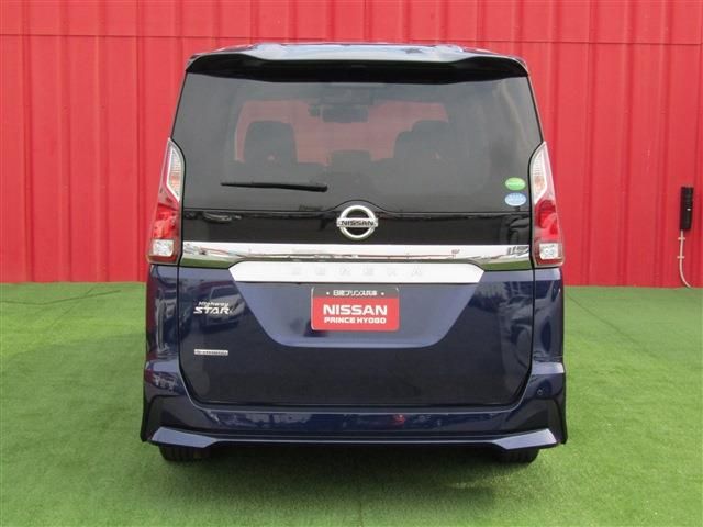 Nissan SERENA 2019-01 9596-19