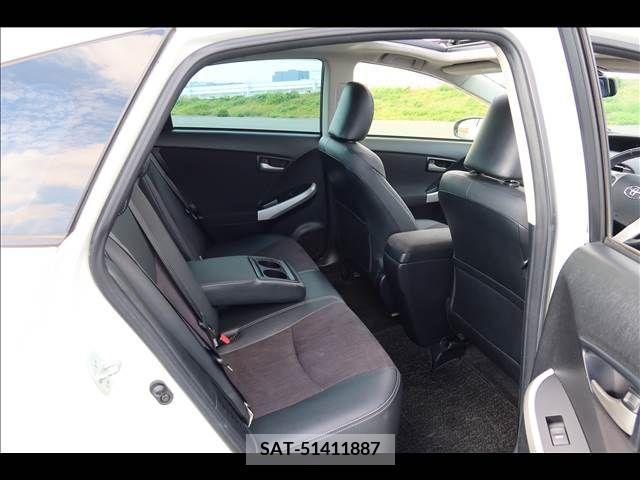 Toyota PRIUS 2013-05 253325-14