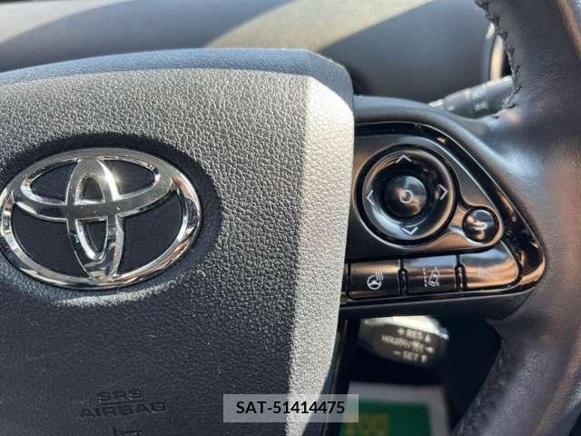 Toyota PRIUS PHV 2019-06 386437-9