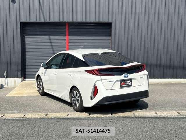 Toyota PRIUS PHV 2019-06 386437-7