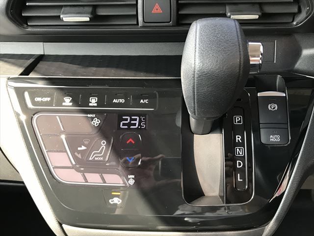 Nissan ROOX 2022-08 23119-17