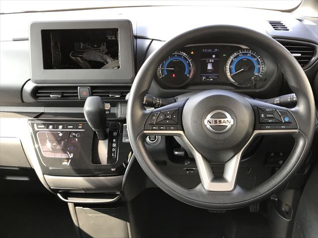 Nissan ROOX 2022-08 23119-1