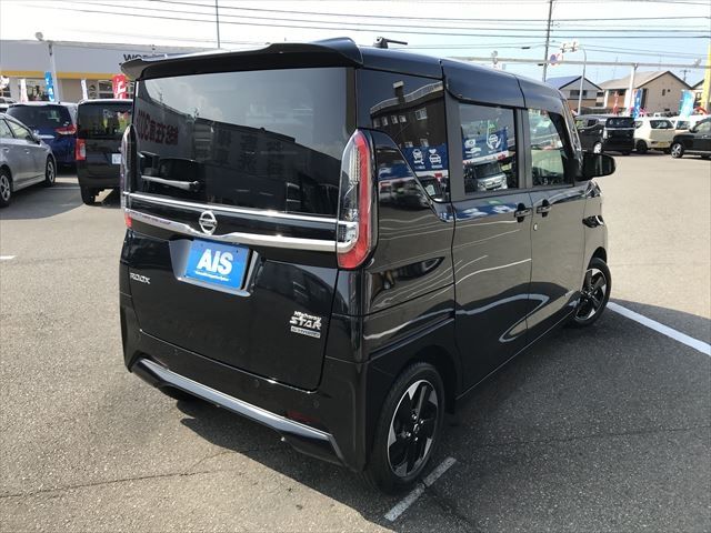 Nissan ROOX 2022-08 23119-2