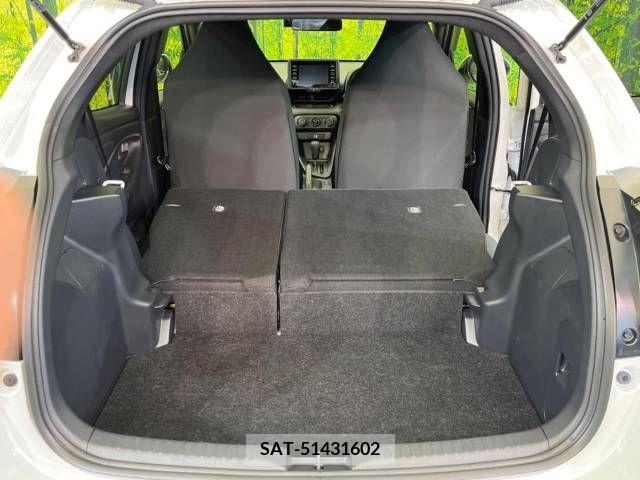 Toyota YARIS 2022-11 209965-10
