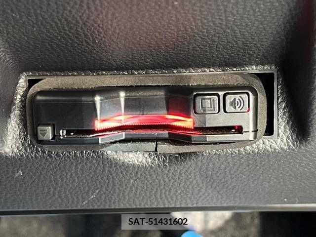 Toyota YARIS 2022-11 209965-4