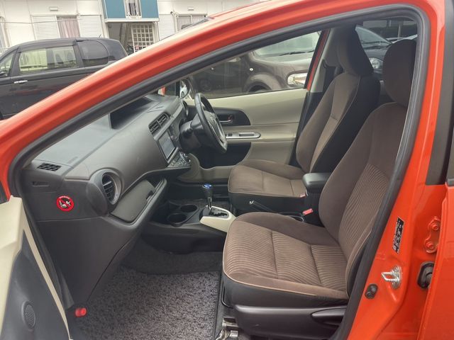 Toyota AQUA 2013-01 3136-5