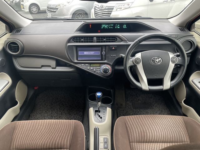 Toyota AQUA 2013-01 3136-4