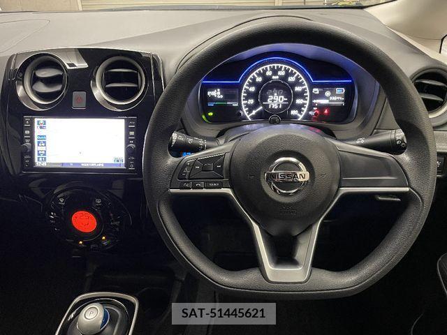Nissan NOTE 2017-12 239176-1