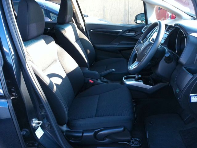Honda FIT 2018-12 190335-3