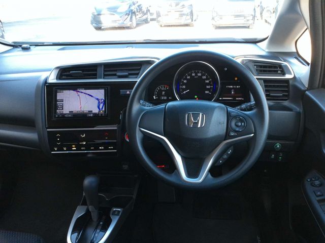 Honda FIT 2018-12 190335-11