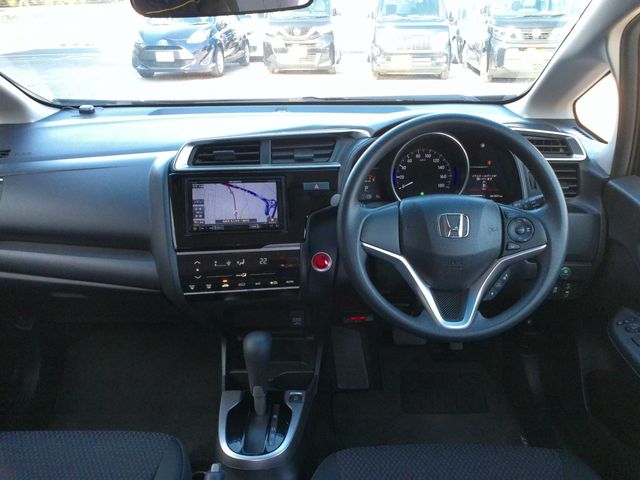 Honda FIT 2018-12 190335-1