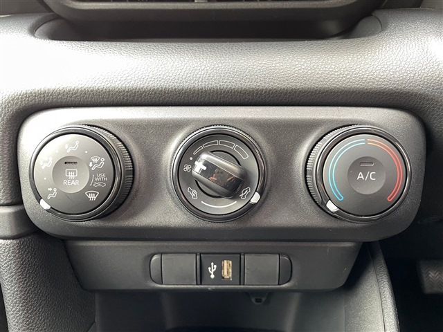 Toyota YARIS 2022-03 13850-25