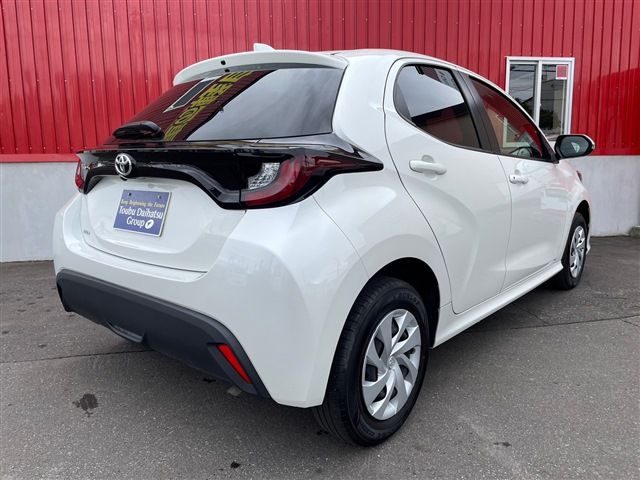 Toyota YARIS 2022-03 13850-4
