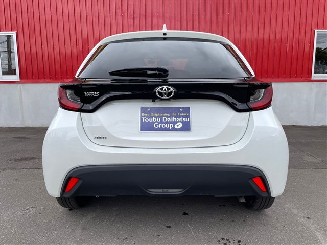 Toyota YARIS 2022-03 13850-3