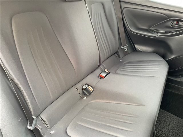 Toyota YARIS 2022-03 13850-14