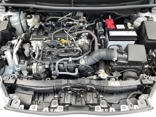 Toyota YARIS 2022-03 13850-29