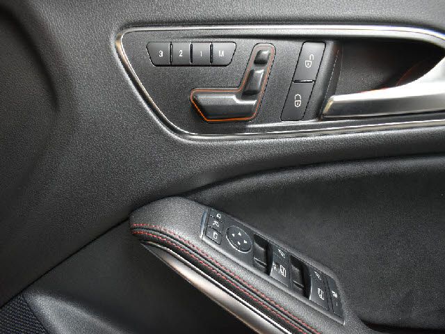 Mercedes Benz CLA-CLASS 2016-07 184731-12