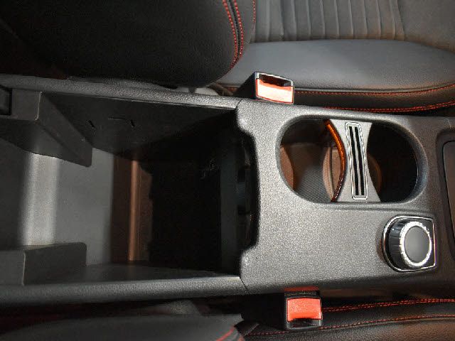 Mercedes Benz CLA-CLASS 2016-07 184731-14