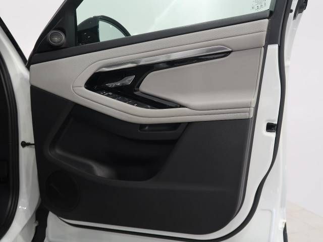 ROVER RANGE ROVER 2019-06 3882-18