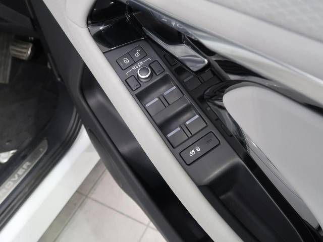 ROVER RANGE ROVER 2019-06 3882-19