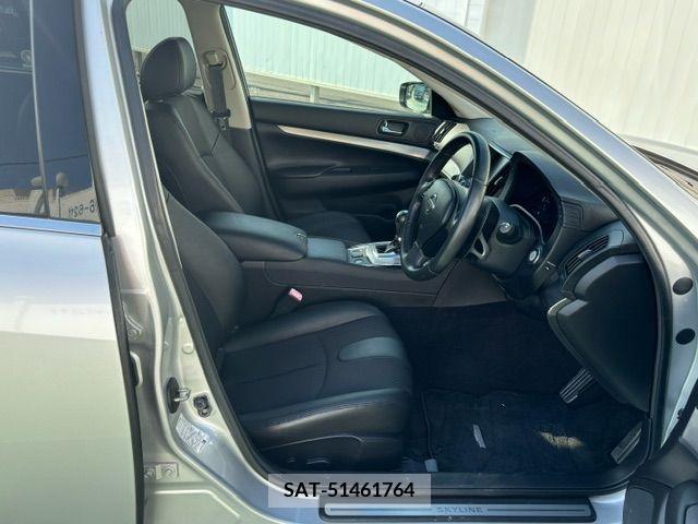 Nissan SKYLINE 2010-02 214717-9