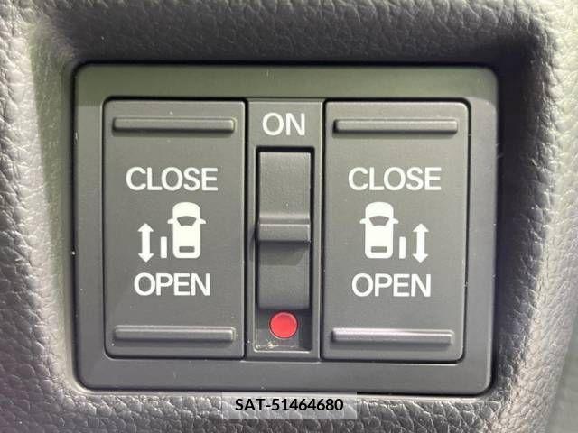 Honda N BOX 2019-06 364561-5