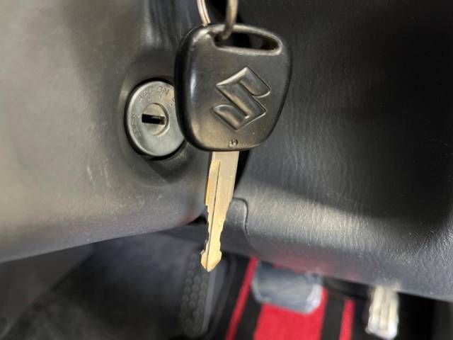 Suzuki JIMNY 2009-04 182259-5