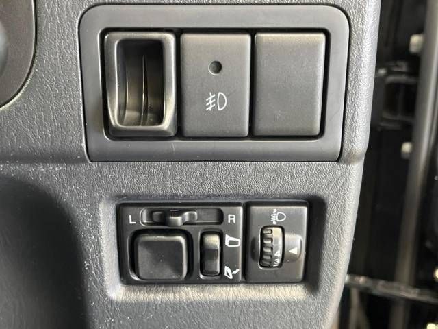 Suzuki JIMNY 2009-04 182259-4