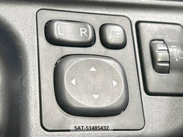 Toyota AQUA 2015-10 292103-7