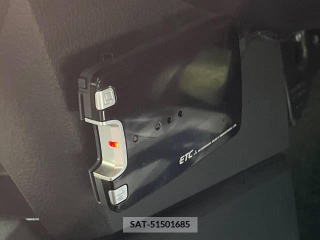 Mazda VERISA 2011-03 252869-4