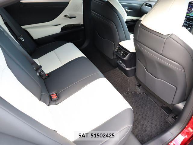 Lexus ES 2022-12 205305-10