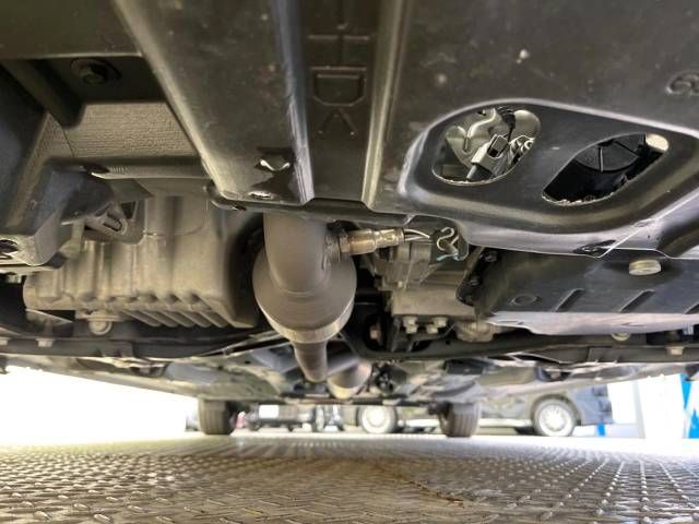 Toyota SIENTA 2018-03 185536-19