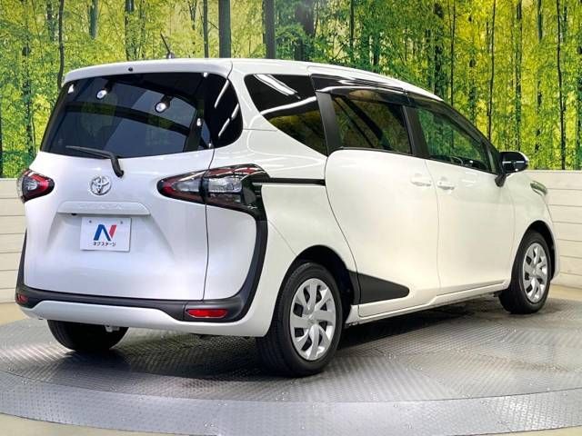 Toyota SIENTA 2018-03 185536-17