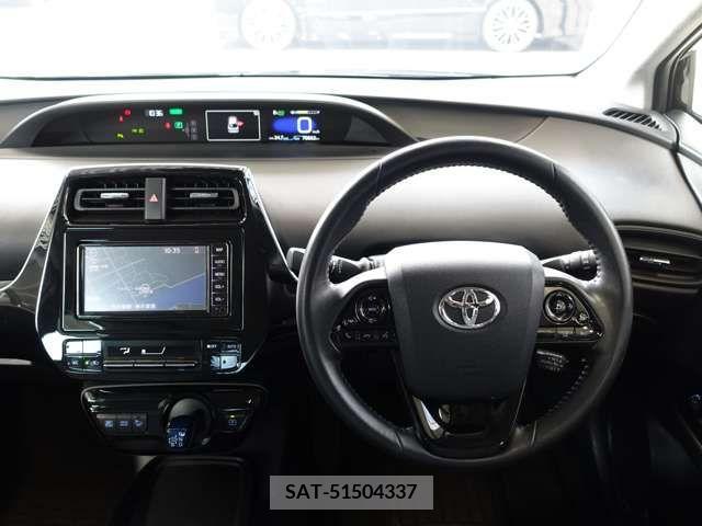 Toyota PRIUS 2019-04 217393-16