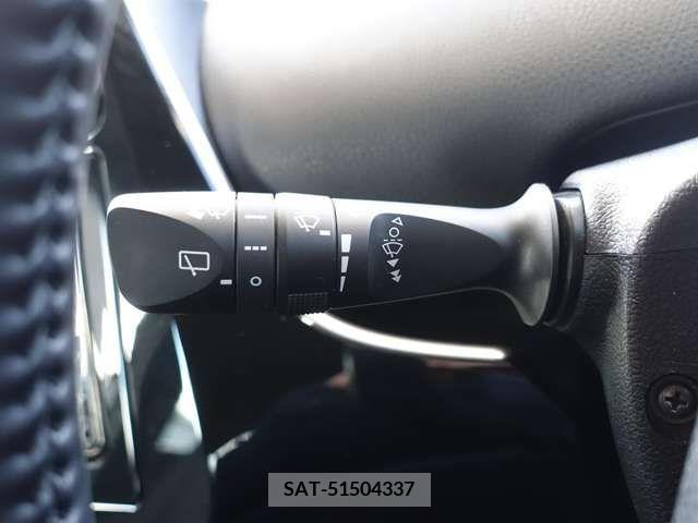 Toyota PRIUS 2019-04 217393-19