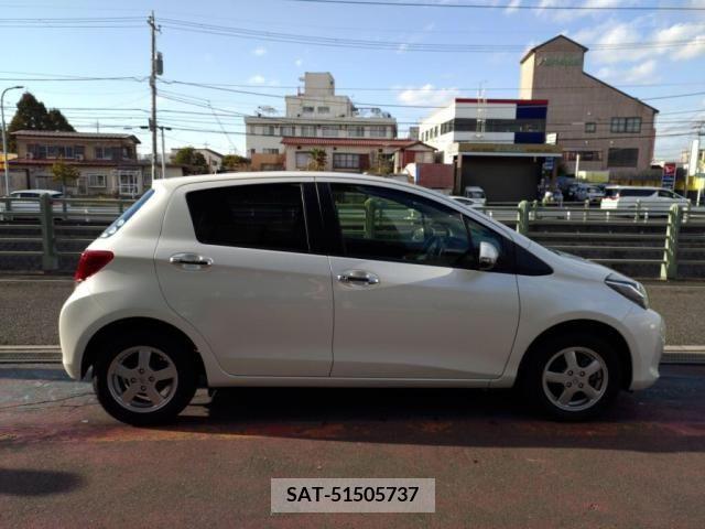 Toyota VITZ 2016-12 254645-11