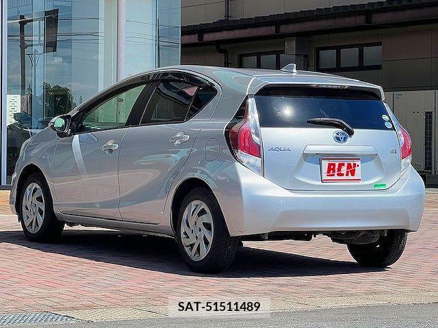 Toyota AQUA 2015-11 292276-8