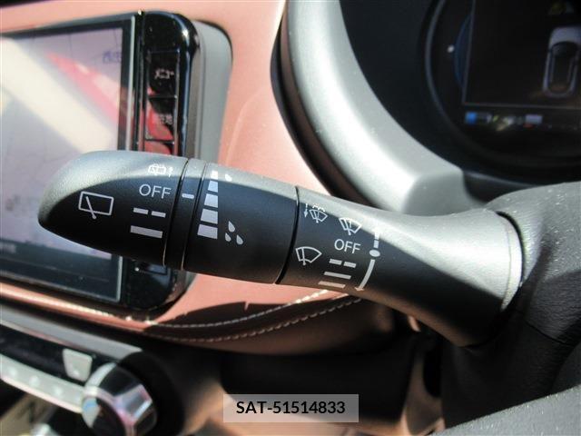 Nissan KICKS 2023-11 391621-21