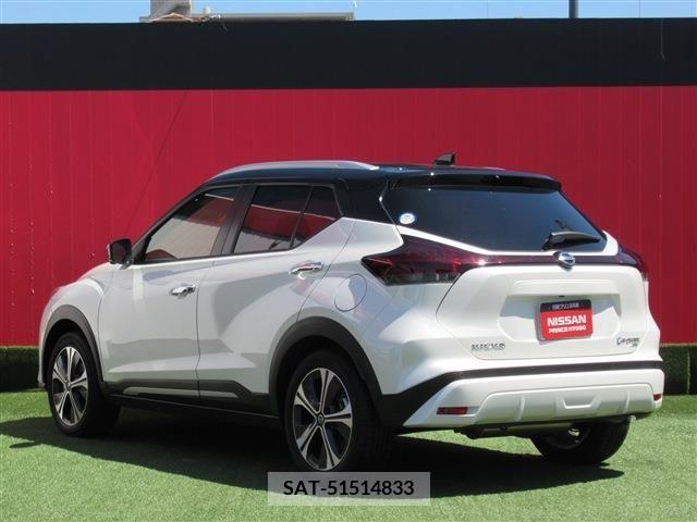 Nissan KICKS 2023-11 391621-1