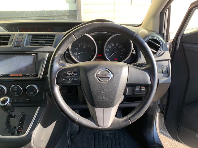 Nissan LAFESTA 2015-05 24836-26