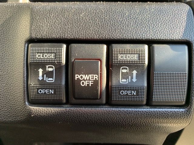 Nissan LAFESTA 2015-05 24836-5