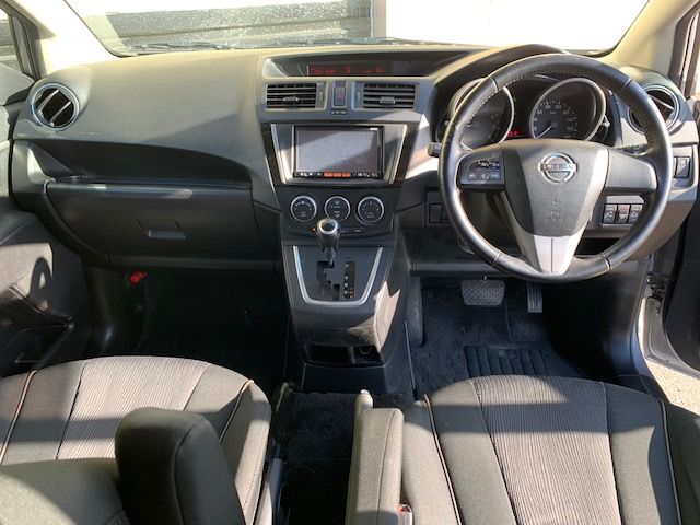 Nissan LAFESTA 2015-05 24836-1