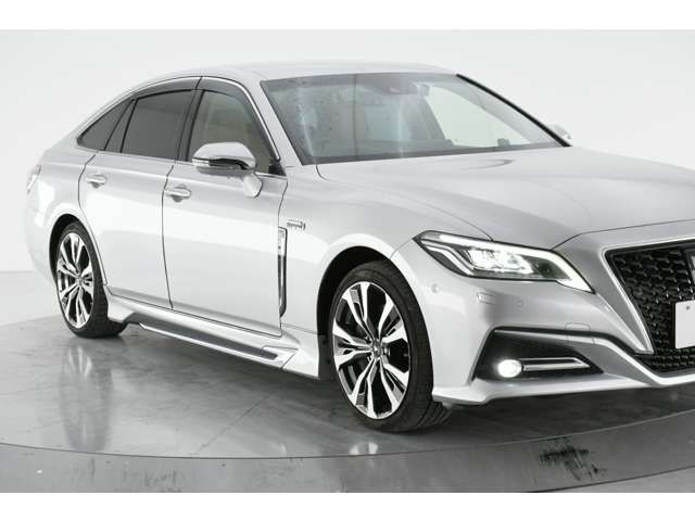 Toyota CROWN SEDAN 2019-10 193978-4