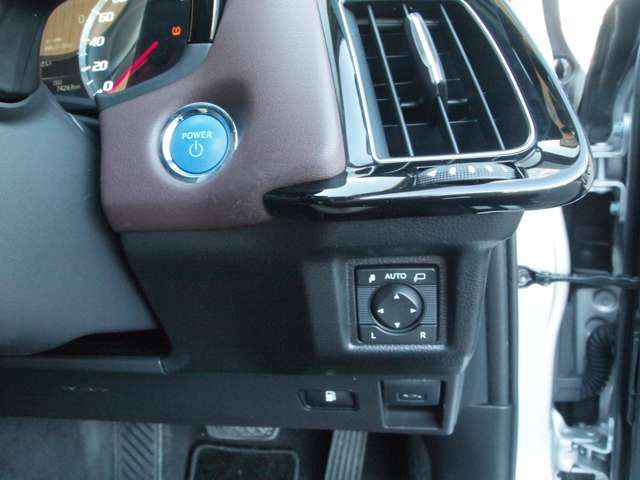 Toyota CROWN SEDAN 2019-10 193978-15