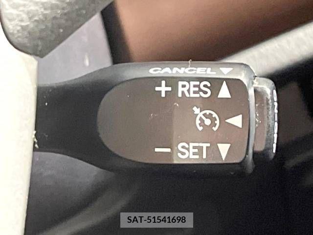 Toyota ESQUIRE 2015-09 380386-3