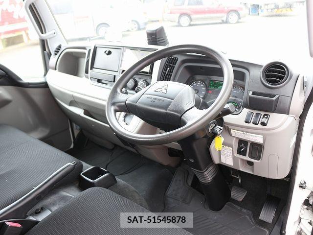 Mitsubishi CANTER 2019-03 236028-2