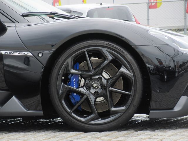Maserati MC20 2022-09 13407-7