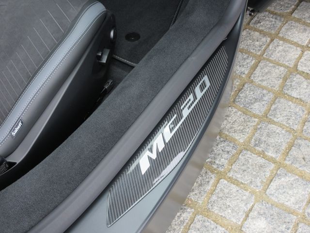 Maserati MC20 2022-09 13407-18