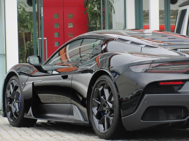 Maserati MC20 2022-09 13407-11