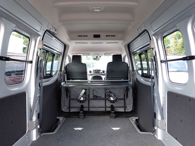 Nissan NV350 Caravan 2018-03 194047-25